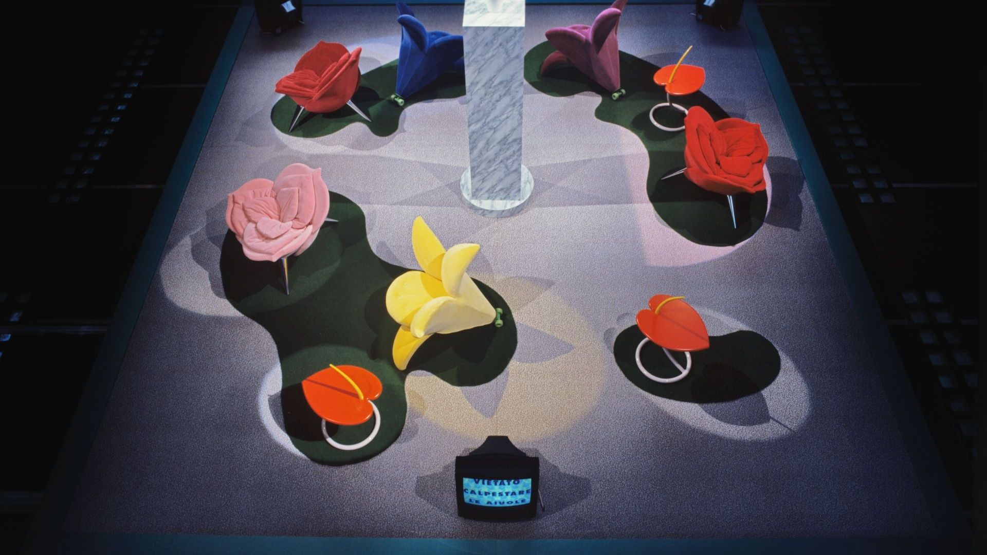   Getsuen   e   Rose Chair  At the 