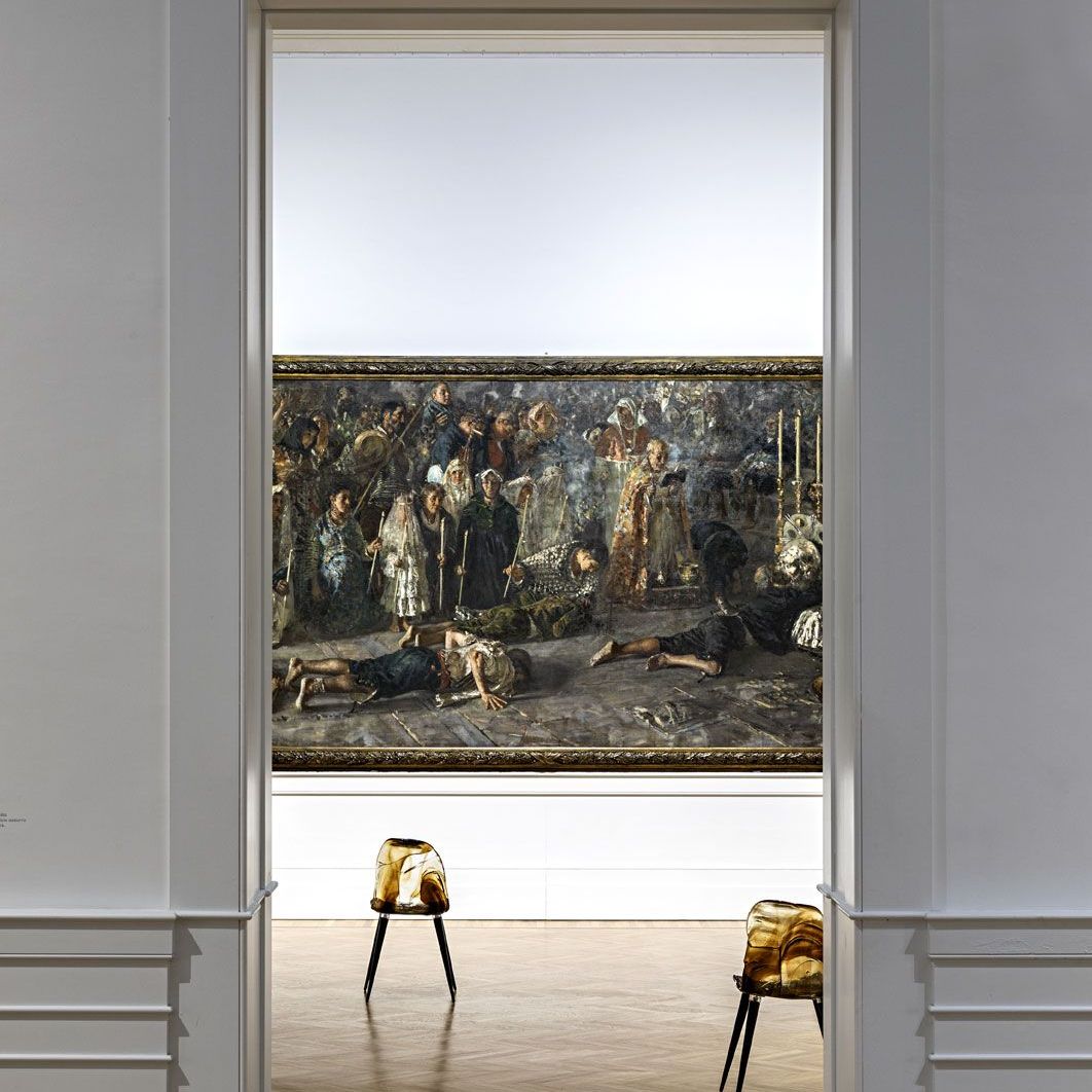   Gilda B . Jacopo Foggini’s chair in front of Il voto by Francesco Paolo Michetti, 1880. 