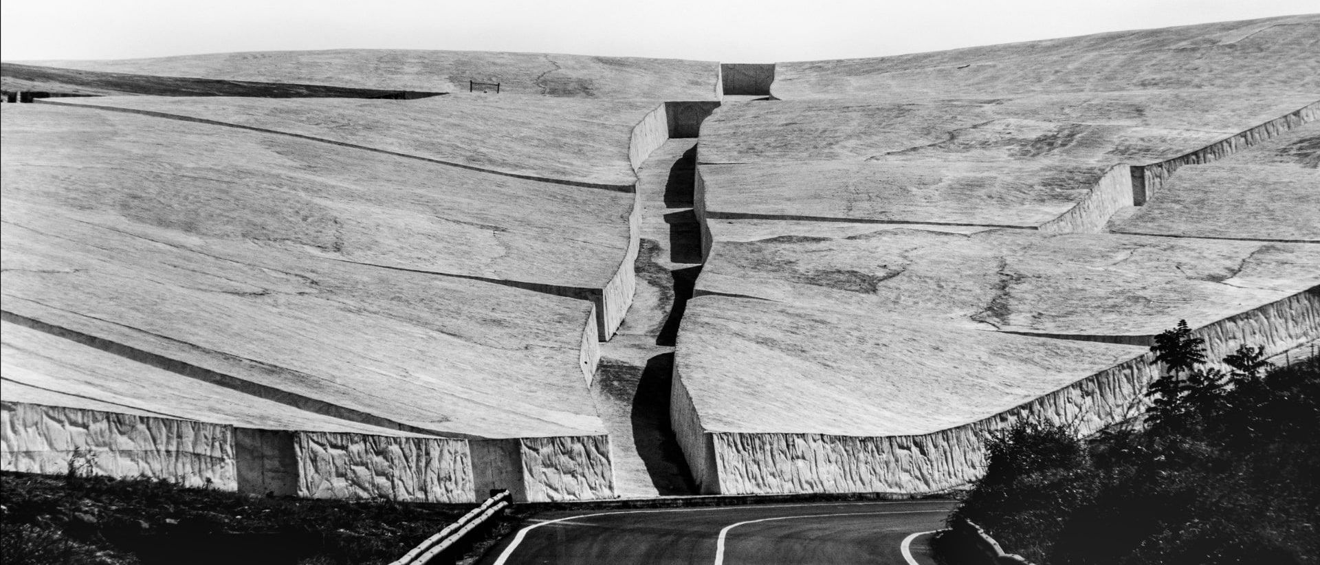  Aurelio Amendola. A detail of the work Grande Cretto realized by Alberto Burri between 1984 and 1989. 