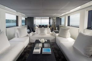   Sherazade . Das maßgefertigte Sofa für die Yacht SL 118. 
