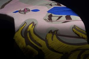   Flap Sky Kiss.  Binfaré creates upholstery inspired by pop art with Edra. Thanks to its decorated fabric, the sofa becomes a large canvas representing a romantic kiss between a man and a woman. 