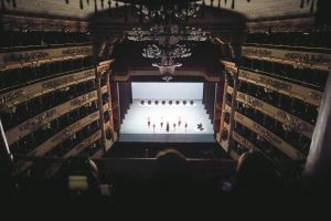  Teatro alla Scala. Image from the ballet “Largo: garden with a full moon” choreographed by Matteo Levaggi, with scenery suggestions by artist Samantha Stella. 