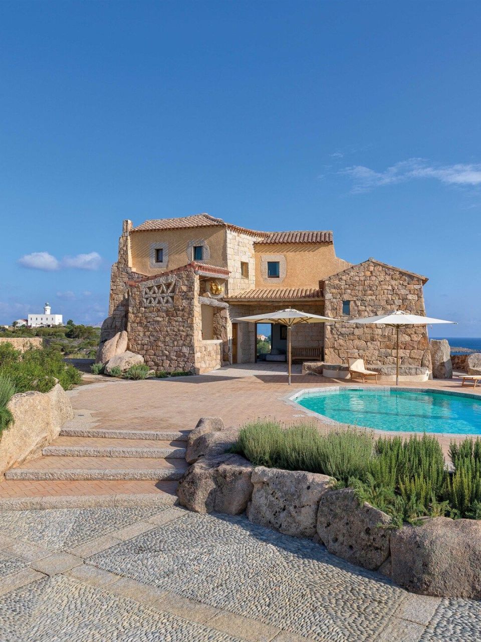  The villa designed as habitable sculpture by architect Savin Couëlle on the Costa Smeralda. 