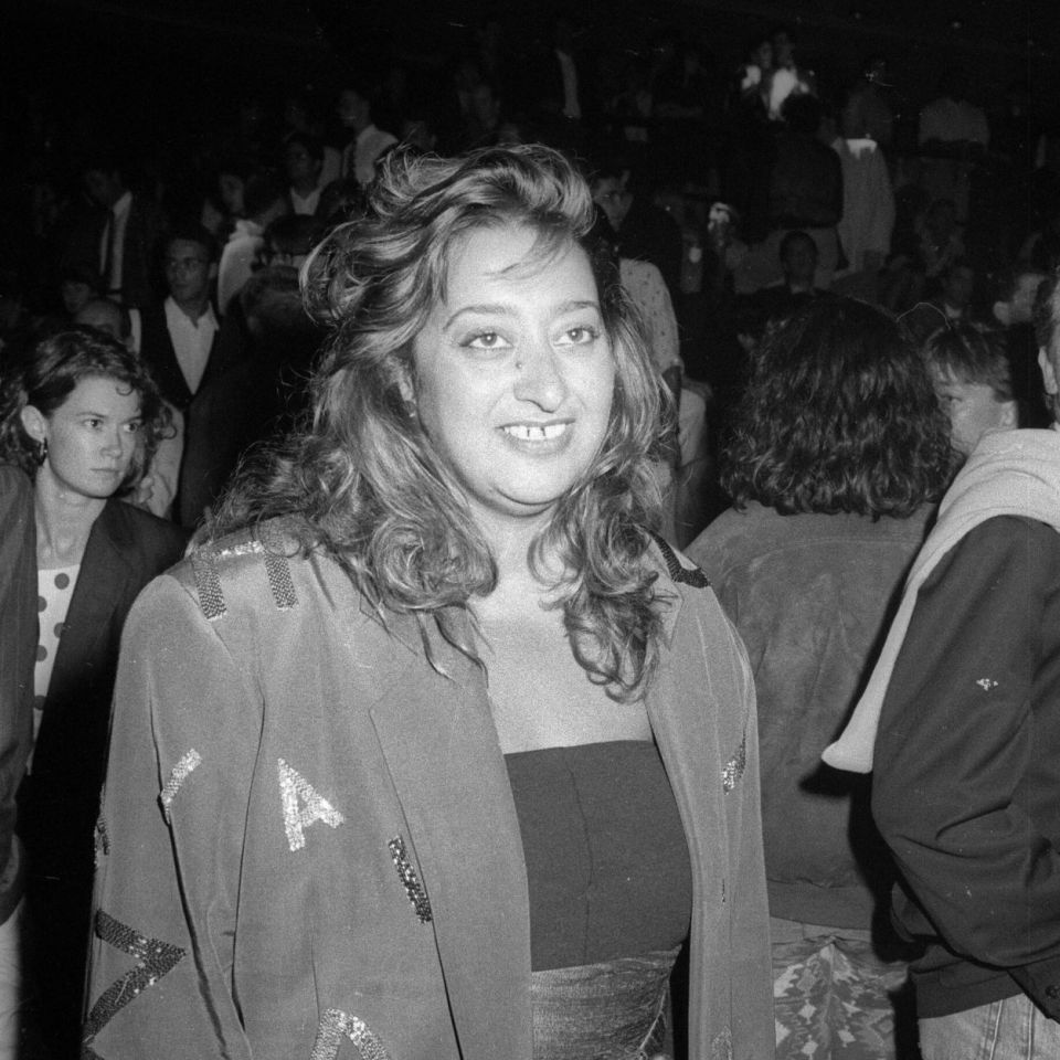  Milan. Photo de la soirée de présentation de la collection à la discothèque milanaise, lors du Salone del Mobile, 1988. 