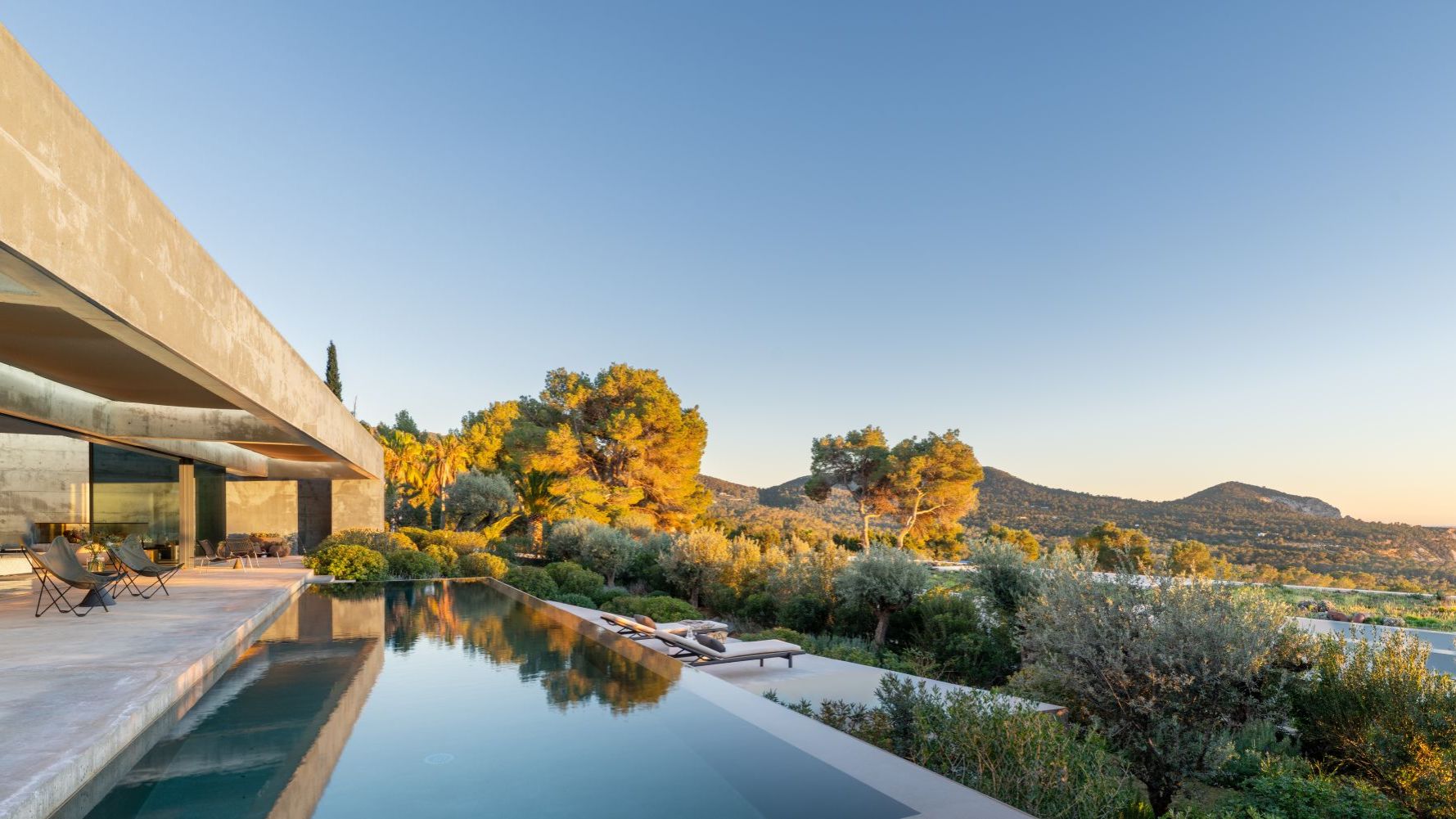Villa in Ibiza - image 1